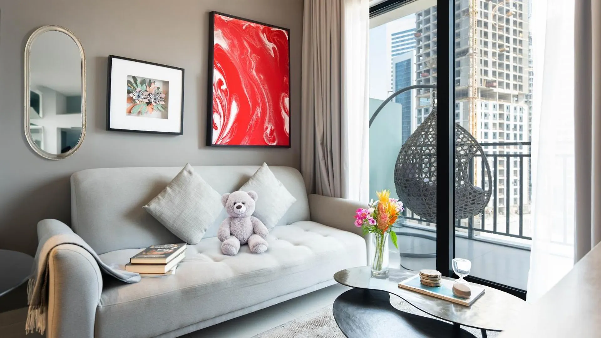 Keyrock Living - Lakeview Retreat In Business Bay Dubai Apartment